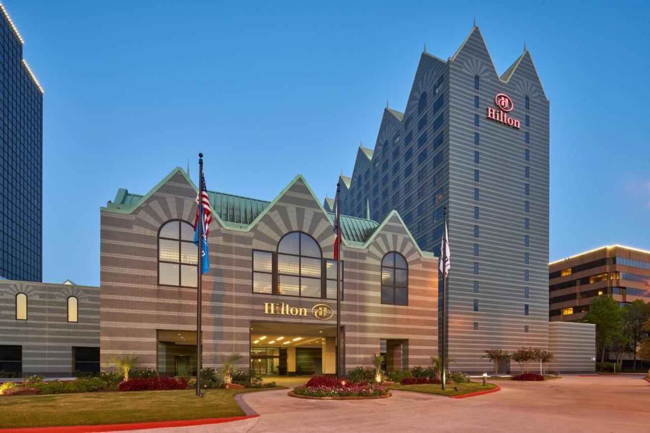 Отель Hilton Houston North Экстерьер фото
