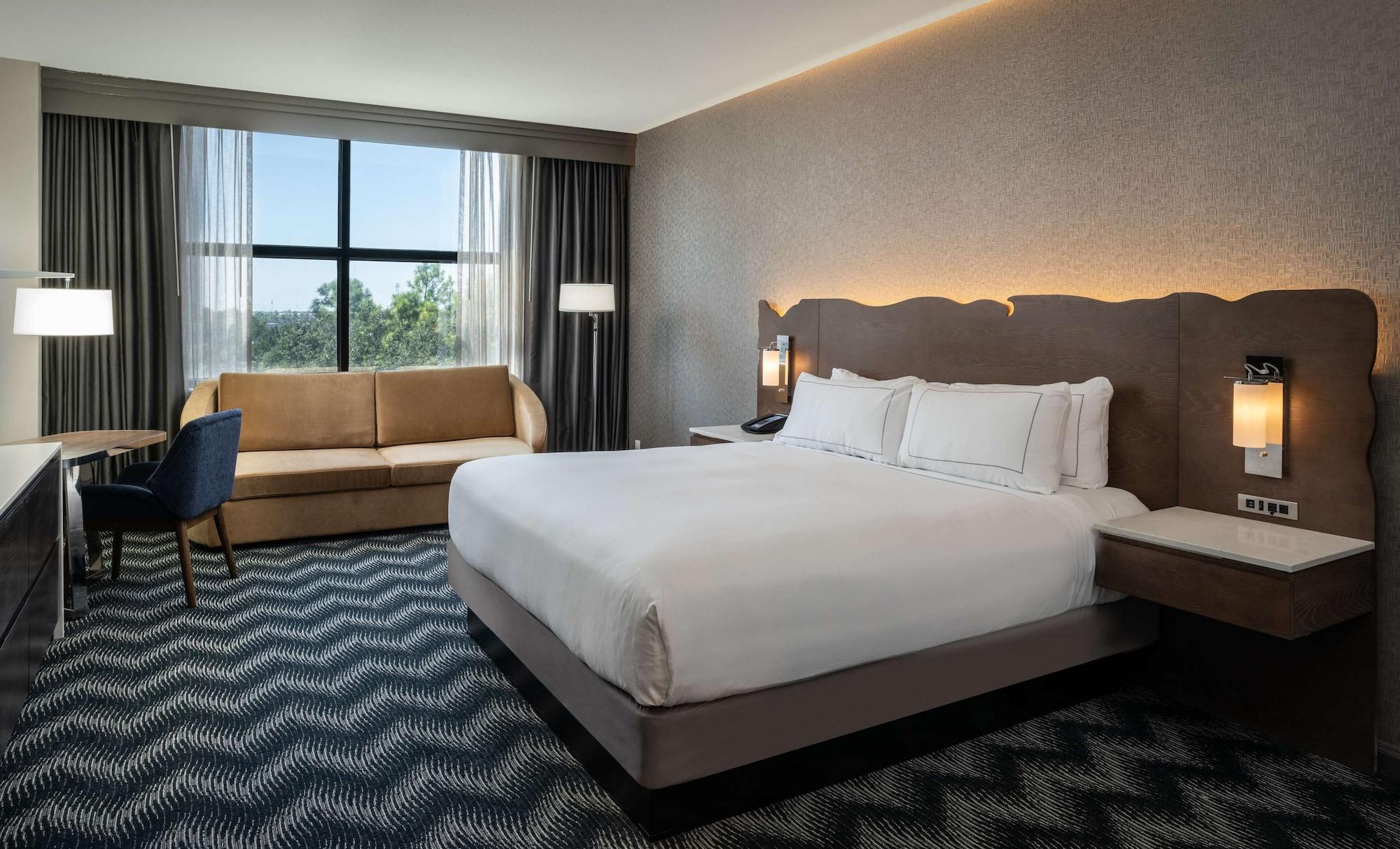 Отель Hilton Houston North Экстерьер фото