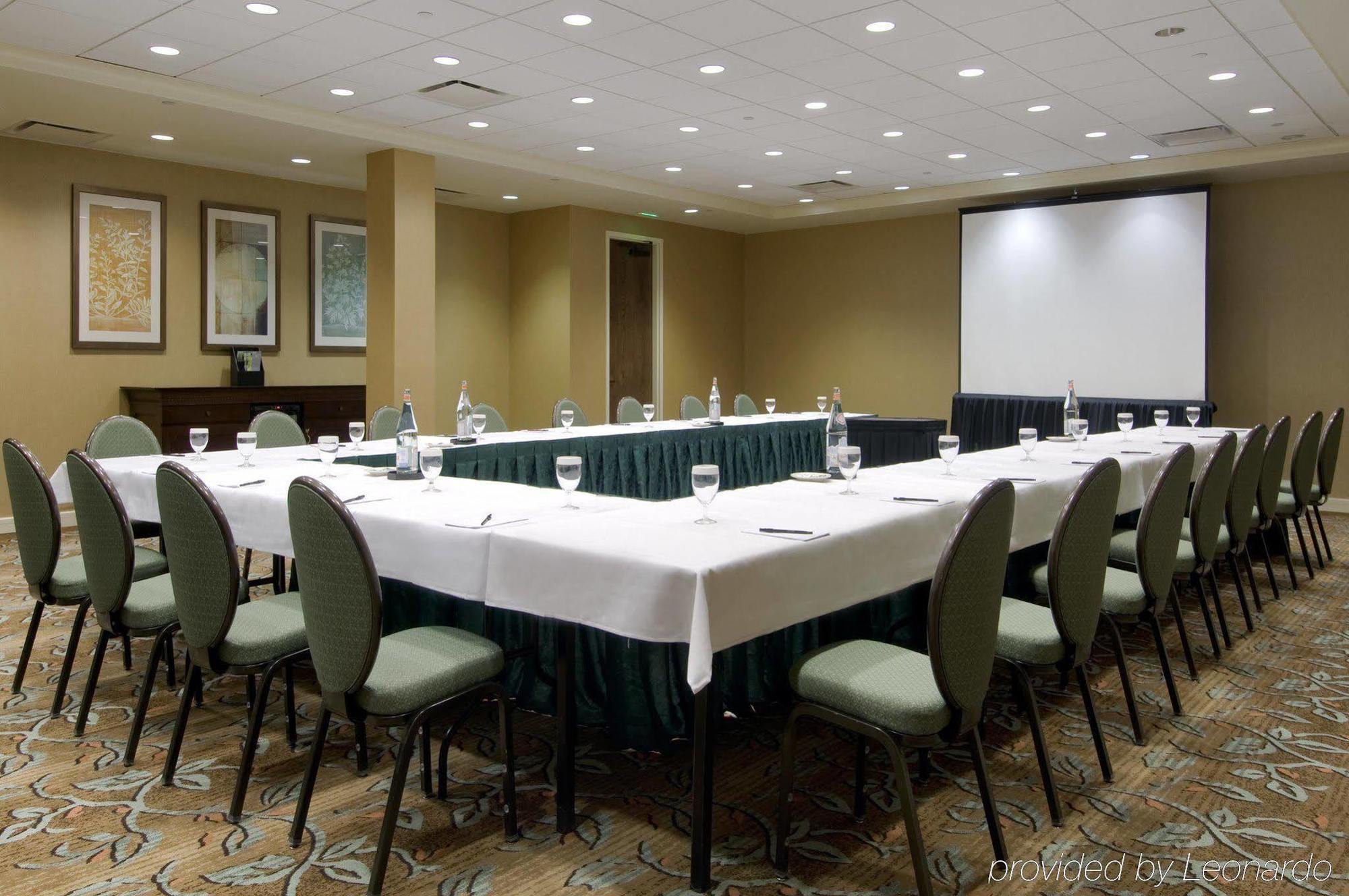 Отель Hilton Houston North Удобства фото